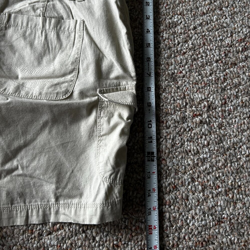 Shorts - Picture 5 of 7